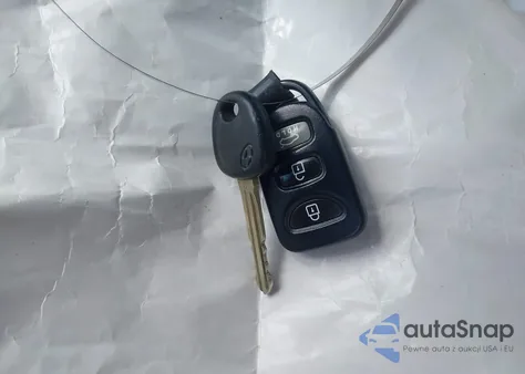 2009 Hyundai Elantra Gls z USA, uszkodzony, nr VIN KMHDU46D09U788822